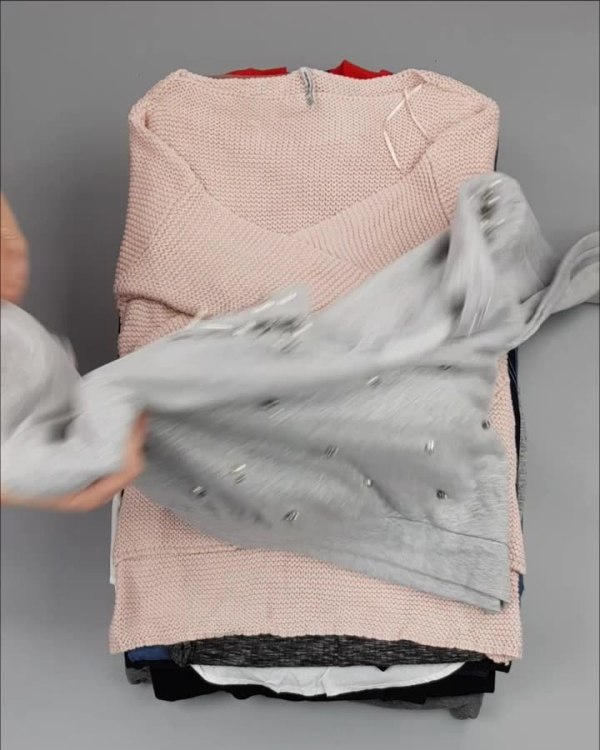 Фотография  320 - STRADIVARIUS Winter mix#15 кг, ЛОТ №2257 оптом в Черкесске и Карачаево-Черкесской республике