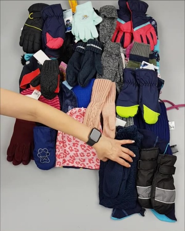 Фотография  106 - Шапки, шарфы, перчатки детские СТОК#3 кг, ЛОТ №2452 оптом в Черкесске и Карачаево-Черкесской республике