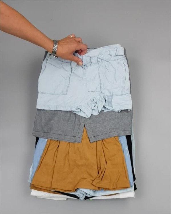 Фотография  880 - CUBUS детский микс лето (Children CUBUS mix)#15 кг, ЛОТ №2511 оптом в Черкесске и Карачаево-Черкесской республике