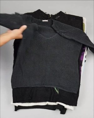 Фотография  484 - Джемпер муж+жен экстра#15 кг , Лот№2612 оптом в Черкесске и Карачаево-Черкесской республике