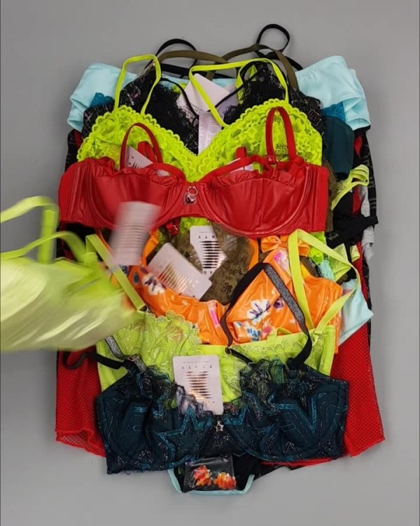 Фотография  544 - Нижнее белье Savage#57 шт, ЛОТ №4043 оптом в Черкесске и Карачаево-Черкесской республике