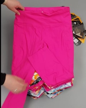 Фотография  426 - Легинсы AVIA (Ladies leggings)#8 кг, ЛОТ №4046 оптом в Черкесске и Карачаево-Черкесской республике