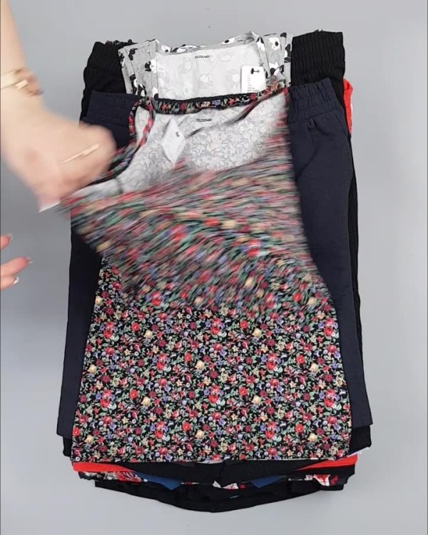 Фотография  114 - CALZEDONIA лето mix#50 шт, ЛОТ №4073 оптом в Черкесске и Карачаево-Черкесской республике