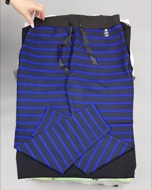 Фотография  438 - CIRCUS mix #11,8 кг, ЛОТ №4284 оптом в Черкесске и Карачаево-Черкесской республике