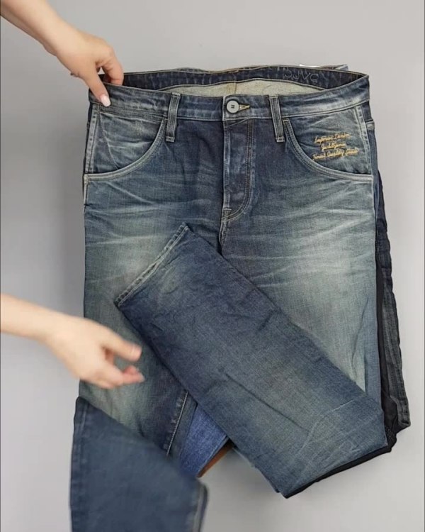 Фотография  134 - Джинсы Италия#20 шт, ЛОТ №4302 оптом в Черкесске и Карачаево-Черкесской республике