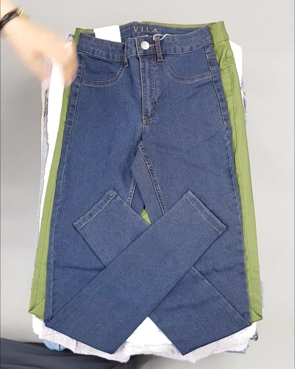 Фотография  889 - VILA Summer mix#15 кг, ЛОТ №4356 оптом в Черкесске и Карачаево-Черкесской республике