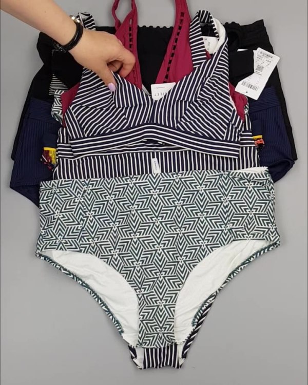 Фотография  427 - Купальники Chantelle#23 шт, ЛОТ №4412 оптом в Черкесске и Карачаево-Черкесской республике