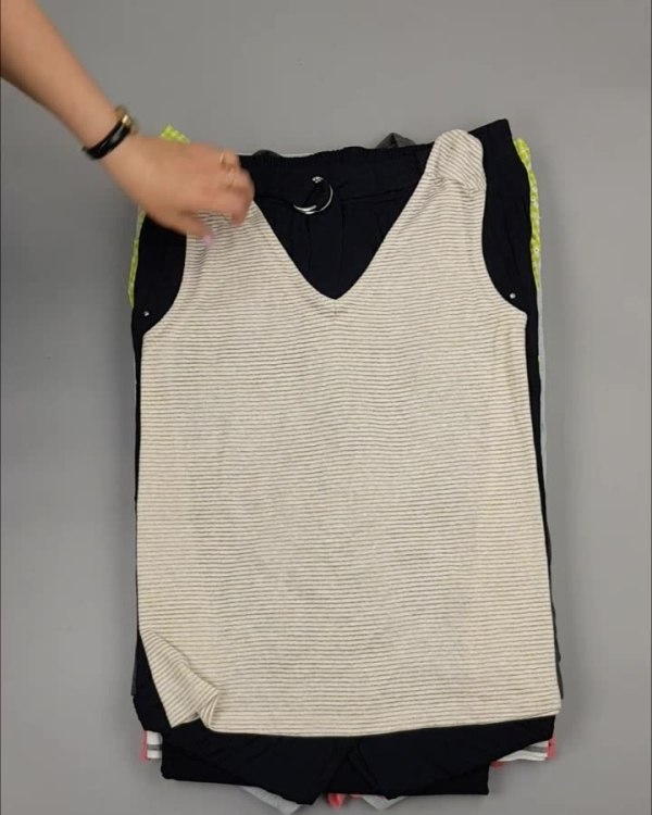 Фотография  963 - NEXT Summer Women mix#15 кг, ЛОТ №4436 оптом в Черкесске и Карачаево-Черкесской республике