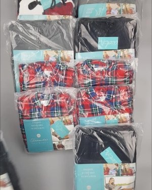 Фотография  523 - Халаты, комбинезоны (семейный) СТОК CAN#10 кг, ЛОТ №4452 оптом в Черкесске и Карачаево-Черкесской республике