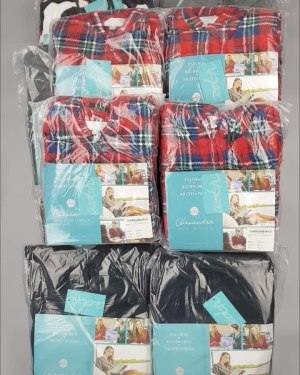 Фотография  650 - Халаты, комбинезоны (семейный) СТОК CAN#10 кг, ЛОТ №4452 оптом в Черкесске и Карачаево-Черкесской республике