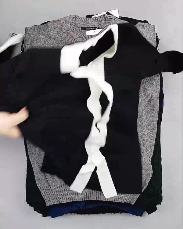 Фотография  272 - Джемпера Корея#20 шт, ЛОТ №5055 оптом в Черкесске и Карачаево-Черкесской республике