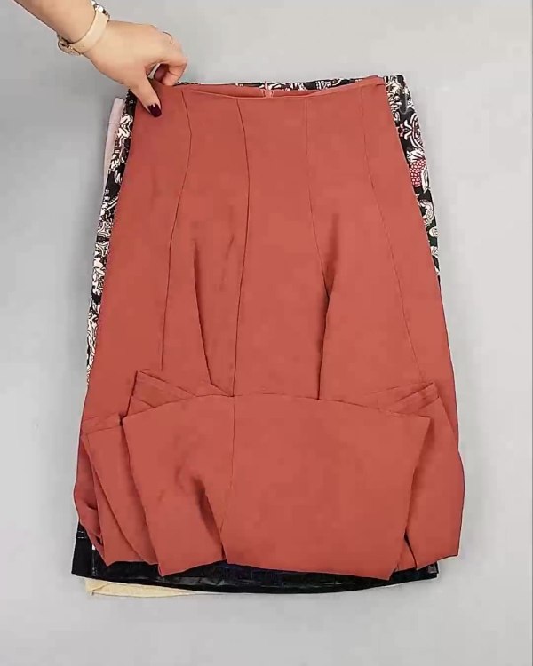 Фотография  981 - Юбки Корея#20 шт, ЛОТ №5062 оптом в Черкесске и Карачаево-Черкесской республике