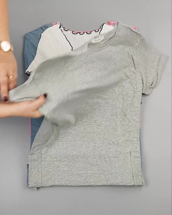 Фотография  991 - Футболки Корея#20 шт, ЛОТ №5068 оптом в Черкесске и Карачаево-Черкесской республике