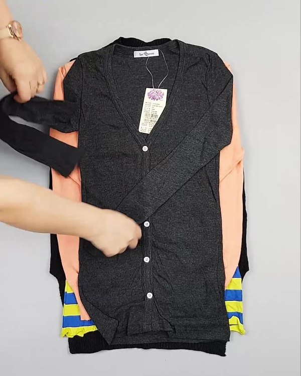 Фотография  715 - Джемпера легкие Корея#20 шт, ЛОТ №5081 оптом в Черкесске и Карачаево-Черкесской республике