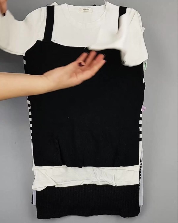 Фотография  671 - Джемпера легкие Корея#20 шт, ЛОТ №5083 оптом в Черкесске и Карачаево-Черкесской республике