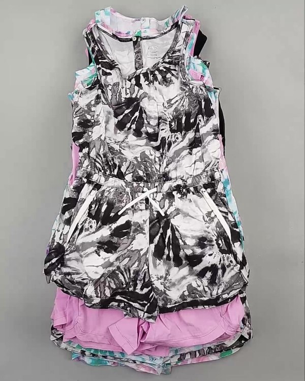 Фотография  818 - Комбинезоны детские CAN#5 кг, ЛОТ №5577 оптом в Черкесске и Карачаево-Черкесской республике