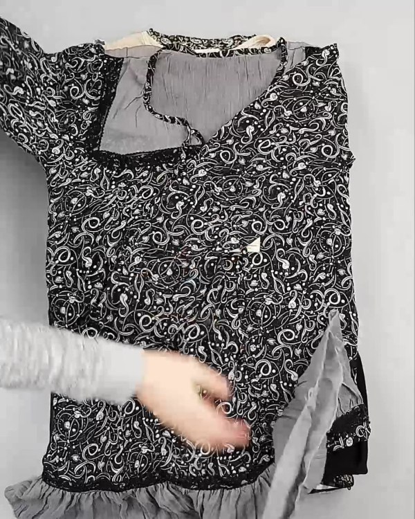 Фотография  951 - Платья Корея#20 шт, ЛОТ №5613 оптом в Черкесске и Карачаево-Черкесской республике