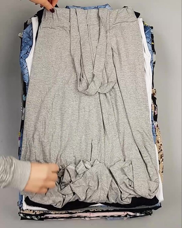 Фотография  410 - Платья Корея#20 шт, ЛОТ №5613 оптом в Черкесске и Карачаево-Черкесской республике