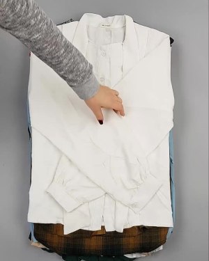 Фотография  658 - Блузки Корея#20 шт, ЛОТ №5622 оптом в Черкесске и Карачаево-Черкесской республике