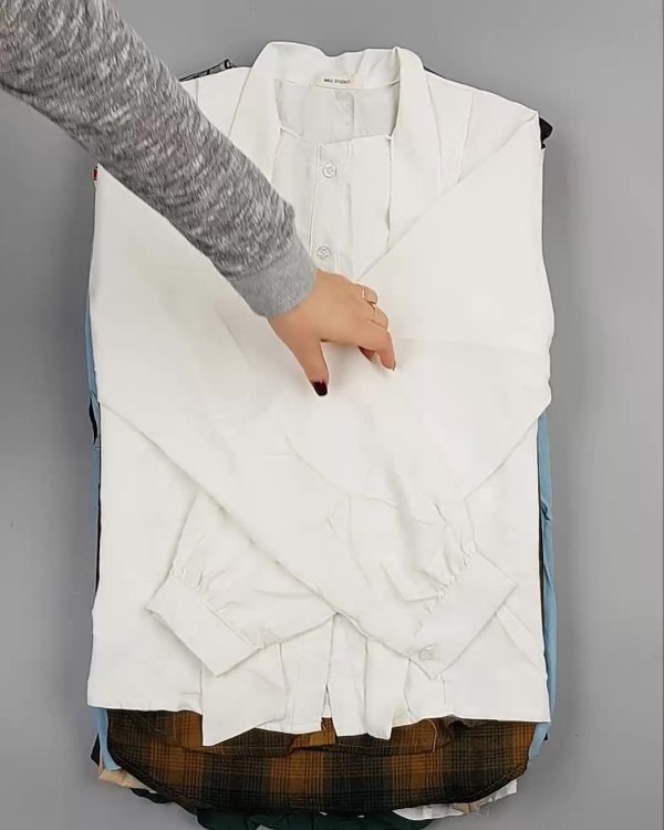 Фотография  923 - Блузки Корея#20 шт, ЛОТ №5622 оптом в Черкесске и Карачаево-Черкесской республике