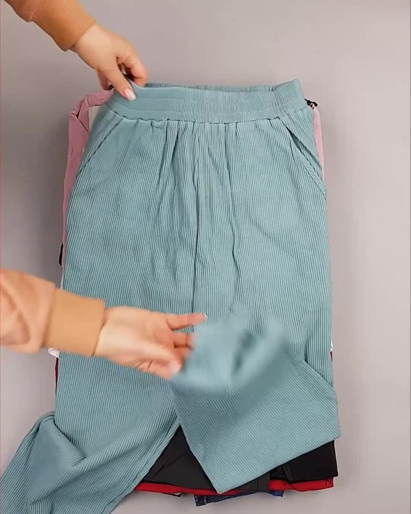 Фотография  357 - Англия СТОК лето#15 кг, ЛОТ №6004 оптом в Черкесске и Карачаево-Черкесской республике