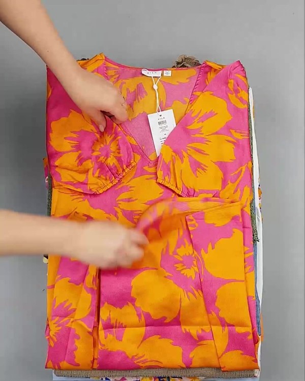 Фотография  719 - BESTSELLER WOMEN Summer mix#15 кг, ЛОТ №6019 оптом в Черкесске и Карачаево-Черкесской республике