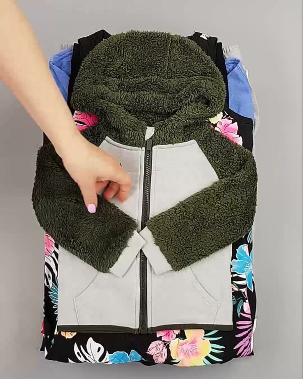 Фотография  595 - BABY KIDS CAN 44#7 кг, ЛОТ №6036 оптом в Черкесске и Карачаево-Черкесской республике