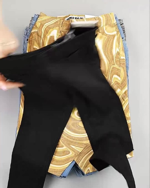 Фотография  221 - Джинсы BESTSELLER#10 кг, ЛОТ №6067 оптом в Черкесске и Карачаево-Черкесской республике