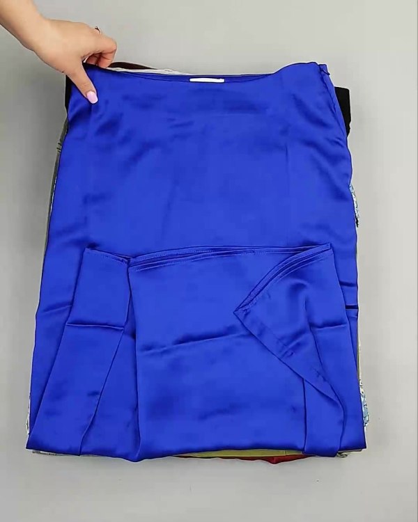 Фотография  537 - Юбки Bestseller 44#5 кг, ЛОТ №6120 оптом в Черкесске и Карачаево-Черкесской республике