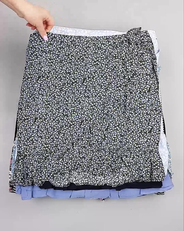 Фотография  134 - Юбки Bestseller 44#5 кг, ЛОТ №6121 оптом в Черкесске и Карачаево-Черкесской республике