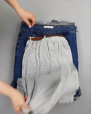 Фотография  535 - Юбки Bestseller 44#5 кг, ЛОТ №6123 оптом в Черкесске и Карачаево-Черкесской республике