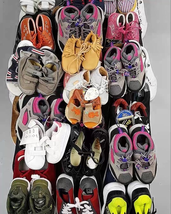 Фотография  819 - Обувь СТОК дети лето#15,4 кг, ЛОТ №6192 оптом в Черкесске и Карачаево-Черкесской республике