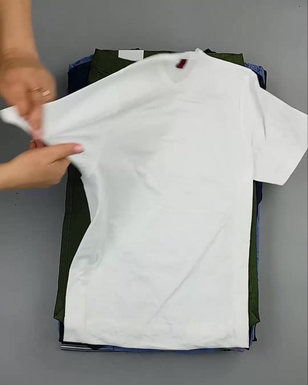 Фотография  572 - BRAND STOCK Summer#20 кг, ЛОТ №6303 оптом в Черкесске и Карачаево-Черкесской республике