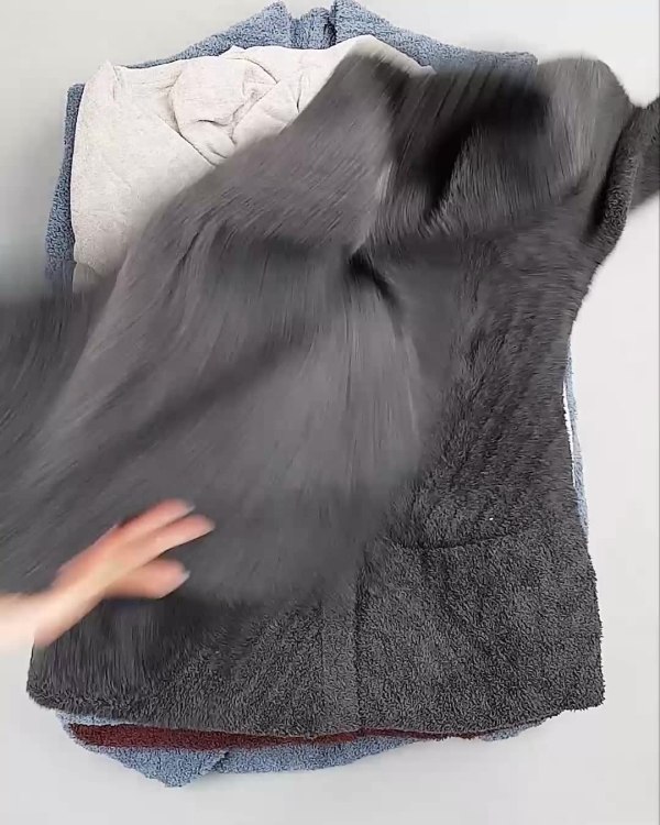 Фотография  399 - Кардиганы СТОК CAN#10 кг, ЛОТ №6474 оптом в Черкесске и Карачаево-Черкесской республике