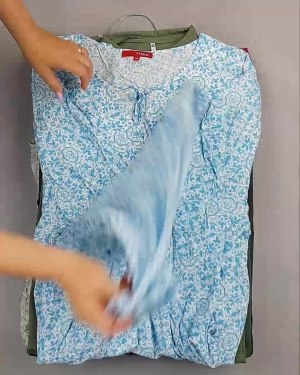 Фотография  506 - Платья Bestseller 44#5 кг, ЛОТ №6537 оптом в Черкесске и Карачаево-Черкесской республике