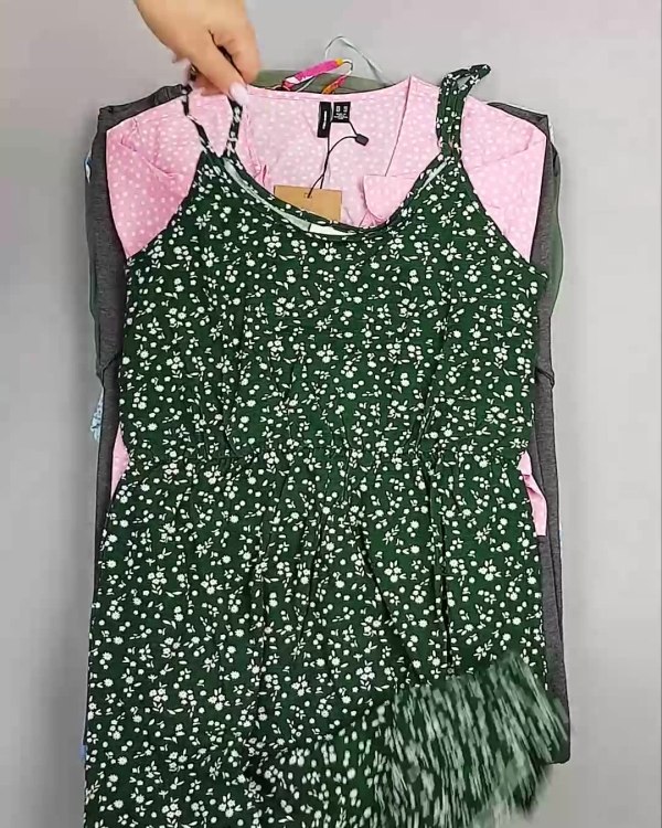 Фотография  444 - Платья Bestseller 44#5 кг, ЛОТ №6538 оптом в Черкесске и Карачаево-Черкесской республике