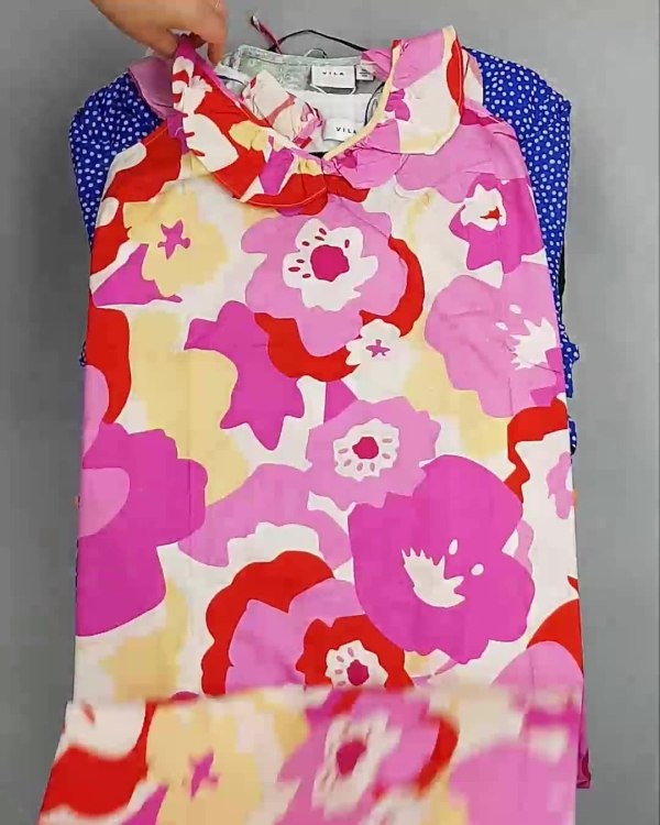 Фотография  711 - Платья Bestseller 44#5 кг, ЛОТ №6538 оптом в Черкесске и Карачаево-Черкесской республике