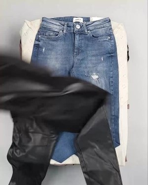 Фотография  831 - ONLY+Vero Moda Winter Mix 064#15 кг, ЛОТ №6541 оптом в Черкесске и Карачаево-Черкесской республике