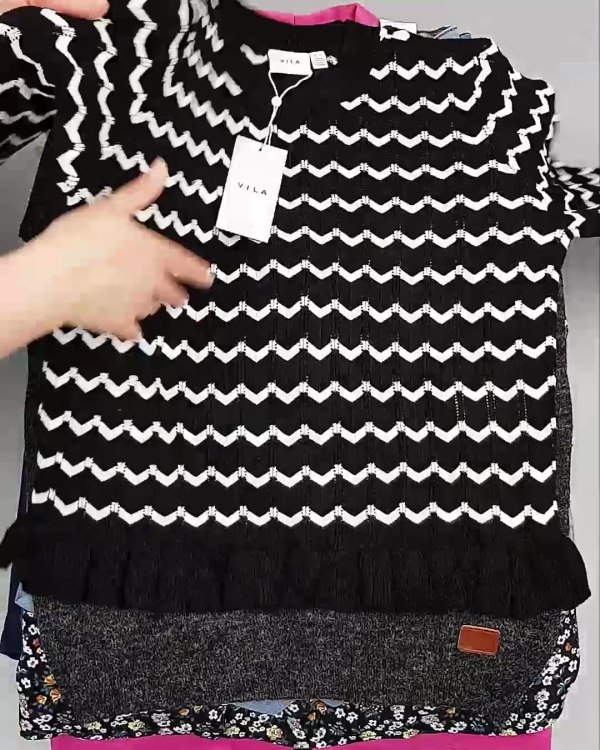 Фотография  333 - ДАНИЯ Winter mix 24#15 кг, ЛОТ №6708 оптом в Черкесске и Карачаево-Черкесской республике