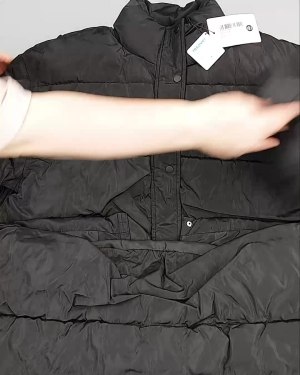 Фотография  169 - Верхняя одежда Англия СТОК #10 кг, ЛОТ №6729 оптом в Черкесске и Карачаево-Черкесской республике