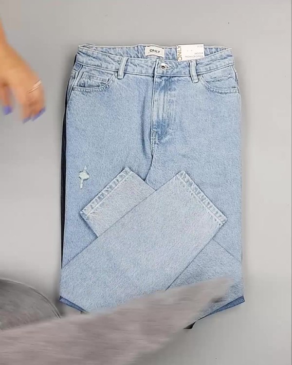 Фотография  886 - Джинсы женские Дания#10 кг, ЛОТ №6764 оптом в Черкесске и Карачаево-Черкесской республике