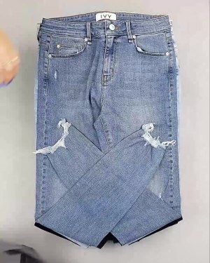 Фотография  671 - Джинсы женские Дания#10 кг, ЛОТ №6764 оптом в Черкесске и Карачаево-Черкесской республике