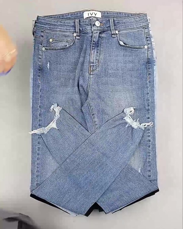 Фотография  228 - Джинсы женские Дания#10 кг, ЛОТ №6764 оптом в Черкесске и Карачаево-Черкесской республике