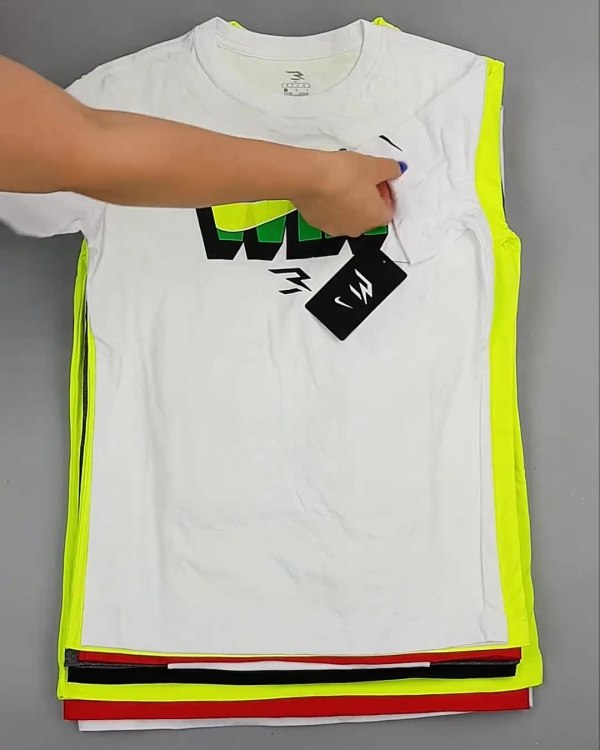 Фотография  664 - Футболки детские NIKE CAN 084#5 кг, ЛОТ №6862 оптом в Черкесске и Карачаево-Черкесской республике