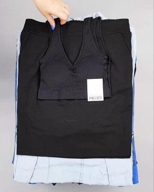 Фотография  583 - DK+Bestseller Winter mix 064#15 кг, ЛОТ №6896 оптом в Черкесске и Карачаево-Черкесской республике