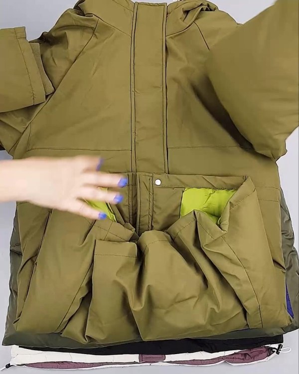 Фотография  766 - Верхняя одежда Дания#10,1 кг ЛОТ №6909 оптом в Черкесске и Карачаево-Черкесской республике