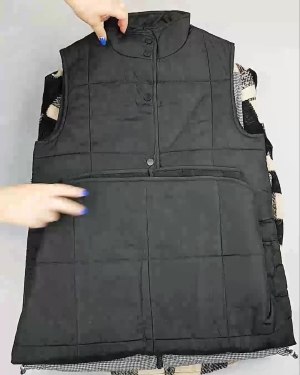 Фотография  940 - Верхняя одежда Дания#10,2 кг ЛОТ №6911 оптом в Черкесске и Карачаево-Черкесской республике