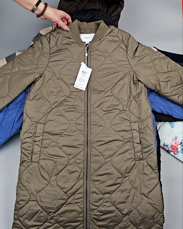 Фотография  989 - Верхняя одежда VILA#10,2 кг, ЛОТ №6826 оптом в Черкесске и Карачаево-Черкесской республике