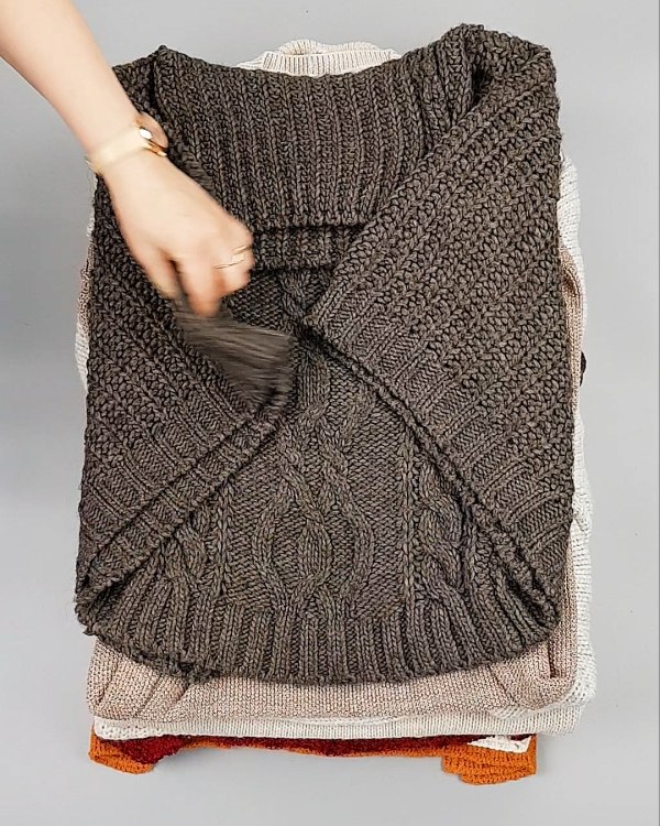 Фотография  487 - Джемпера (PULLOVER I)#20 кг оптом в Черкесске и Карачаево-Черкесской республике