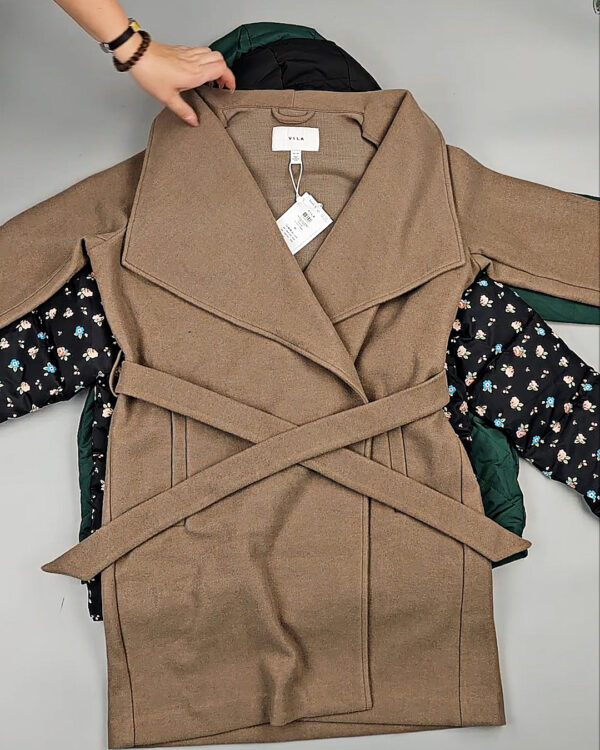 Фотография  718 - Верхняя одежда VILA#10 кг, ЛОТ №6824 оптом в Черкесске и Карачаево-Черкесской республике